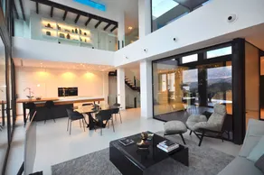 Villa with terrace, pool & hot tub - Image 4