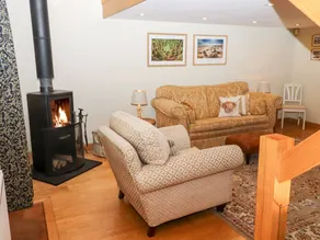 Cottage with garden - Image 4