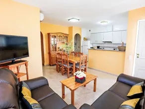 Holiday home with terrace, garden & barbecue - Image 4