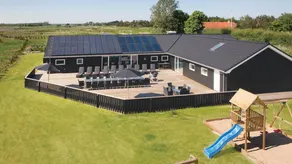 House with garden, sauna & private pool - Image 2