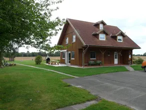Big holiday home with terrace, barbeque & garden - Image 3