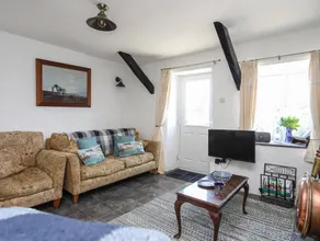 Child-friendly cottage with barbeque & garden | Dogs allowed - Image 4