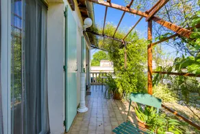 Guest Room with Shared Terrace, Garden, and Wi-Fi - Image 5