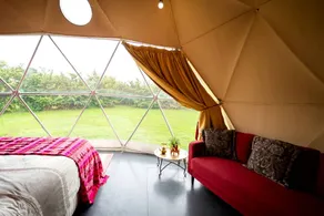 Luxury Geodesic Dome with Private Garden and Barbecue, Perfect for a Weekend Getaway near Somerset, England - Image 4
