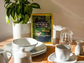 Apartamento vacacional con terraza, jardín y sauna - Image 2