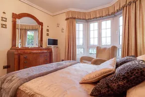 Private room with pool, jacuzzi & barbeque | Garden view - Image 2