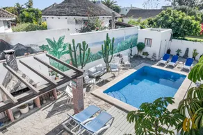 Family-oriented house with garden, barbecue & private pool | Garden view | Dogs allowed - Image 2