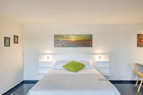Appartement avec piscine, terrasse et jardin | Vue plage - Image 4