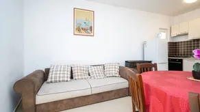 Wonderful apartment with barbeque & pool | Sea view | Dogs allowed - Image 4