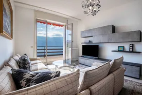 Meraviglioso appartamento con terrazza | Vista sul lago - Image 2