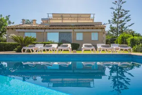 Maison de campagne avec terrasse, piscine privée et barbecue | Vue montagne - Image 4