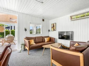 "Nantje" - 300m from the sea - Image 3