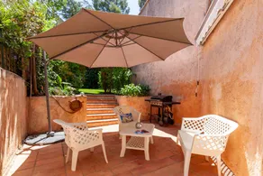 Maison de vacances conviviale et familiale avec barbecue, internet haut débit et piscine | Vue jardin | À côté de la plage | Parfaite pour le travail à distance - Image 3