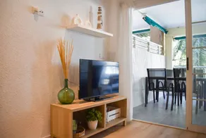 Appartement adapté aux familles avec internet haut débit et terrasse | Vue mer | Proche de la plage | Adapté au travail à distance | Avec animaux admis - Image 5