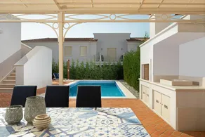 Villa with terrace, garden & private pool - Image 5