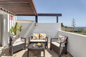 Ferienwohnung mit beheiztem Pool, Garten und Terrasse | Meerblick | Ideal für Homeoffice - Image 3