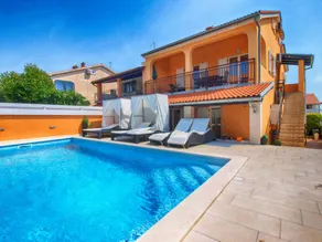 Family-oriented pleasant holiday home with pool, terrace & barbecue | Pets allowed - Image 5