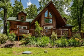 Children-friendly ample cabin with garden, barbeque & pool | Lake view | Pets allowed - Image 3