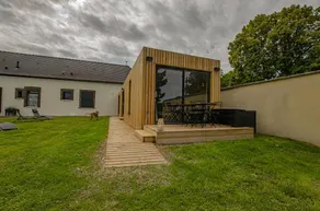 Gite with barbecue, terrace & garden - Image 3