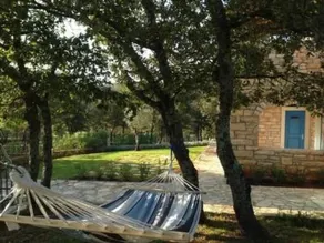 Espaciosa casa vacacional totalmente equipada con terraza, piscina privada y jardín | Vistas a la naturaleza - Image 3