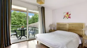 Familienfreundliches Studio mit Pool - Image 3