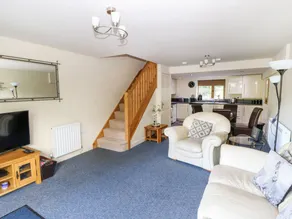 Cottage with terrace & garden - Image 2