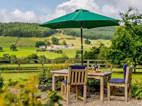 Fully equipped cottage with garden | Dogs allowed - Image 3