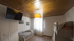 Apartment with barbecue | Lake view - Image 5