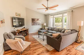 Wildwood West Beach Retreat - Image 4