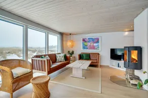 Family-oriented nice holiday home with terrace | Pets are welcome - Image 3
