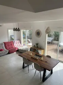 Maison conviviale et familiale avec terrasse, barbecue et jardin | Parfaite pour le travail à distance | Avec animaux admis - Image 4
