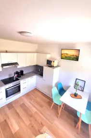 Fully equipped holiday apartment with garden - Image 5