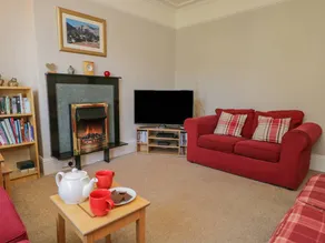 Cottage with terrace & garden - Image 5