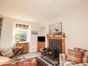 Fully equipped wonderful cottage with barbecue & garden - Image 5
