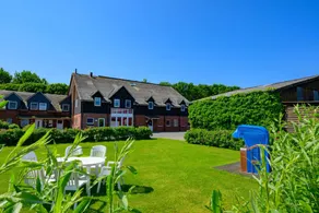 Apartment with barbecue, garden & terrace | Garden view - Image 2