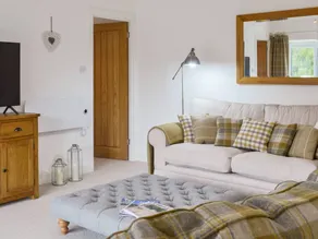 Family-friendly cottage with BBQ & garden | Sea view - Image 4