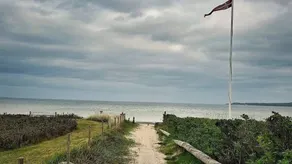Holiday home with garden, terrace & sauna | Close to the beach | Dogs allowed - Image 2