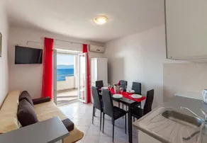 Flat with terrace | Water view - Image 2