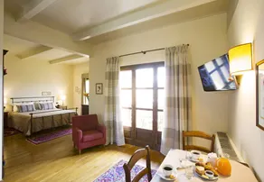 Castello di Razzano: Castello di Razzano - Junior Suite - Image 3