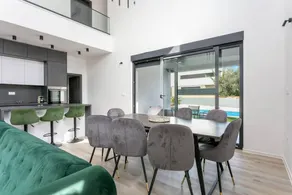 House with barbecue, garden & terrace - Image 5