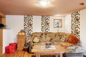Holiday apartment with barbecue, garden & terrace | Mountain view - Image 5