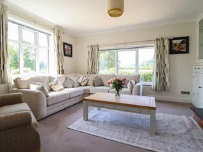 Family-friendly pleasant cottage with jacuzzi & garden | Pets are welcome - Image 5