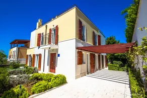 Children-friendly beautiful villa with pool | Sea view - Image 5