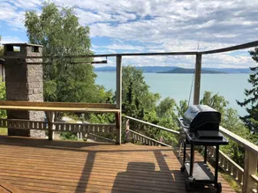 Cottage with barbeque - Image 3