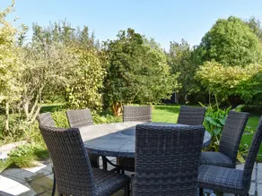 Family-friendly cottage with BBQ & garden | Pets allowed - Image 2