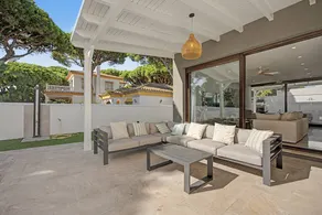 Familienorientierte weiträumige Villa mit Terrasse, privatem Pool und Garten | Haustiere erlaubt - Image 5