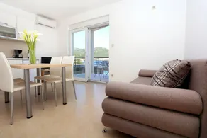 Holiday apartment with terrace | Sea view - Image 2
