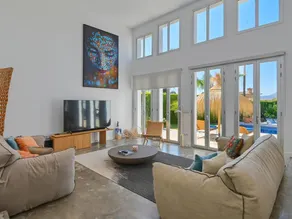 Charming villa with private pool in Javea, near the beach - Image 5