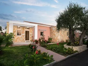 Children-friendly charming holiday home with garden, private pool & barbeque | Close to the beach - Image 3