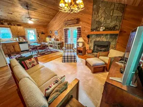 Family-oriented holiday home with fast internet, barbecue & garden | Mountain view - Image 3